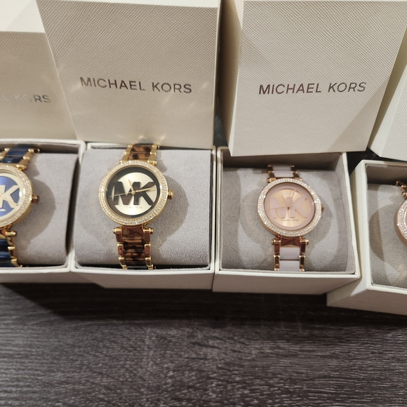 Michael Kors Gold and Rose Gold Watches - Picture 1 of 5